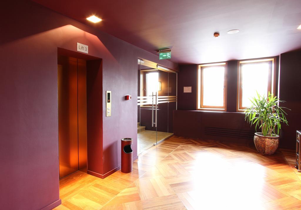The Dostyk Hotel Almaty Bagian luar foto