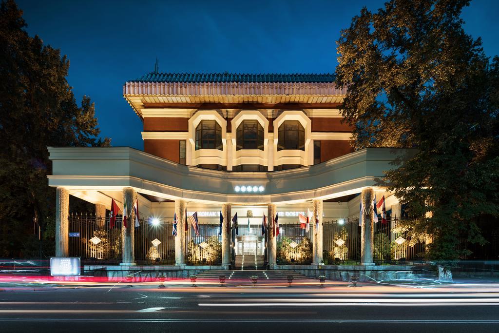 The Dostyk Hotel Almaty Bagian luar foto