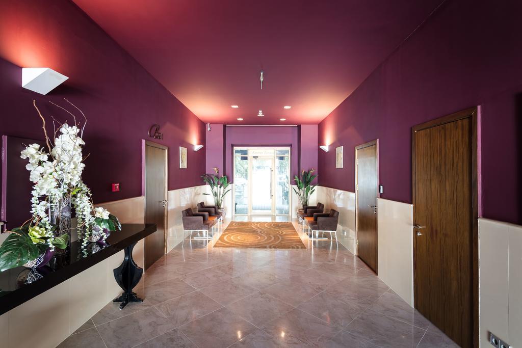 The Dostyk Hotel Almaty Bagian luar foto