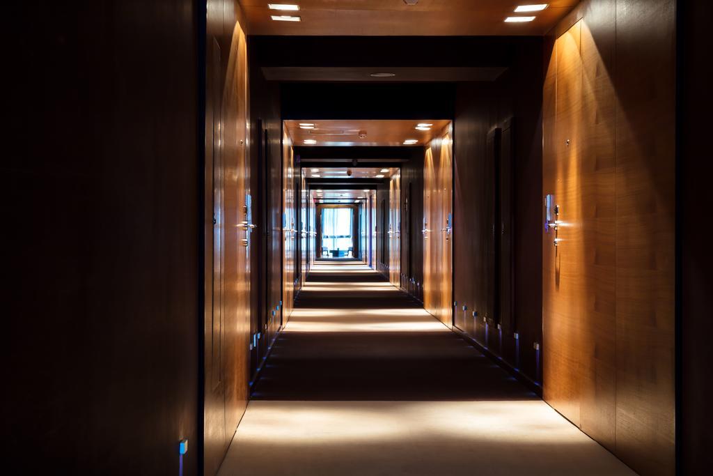 The Dostyk Hotel Almaty Bagian luar foto