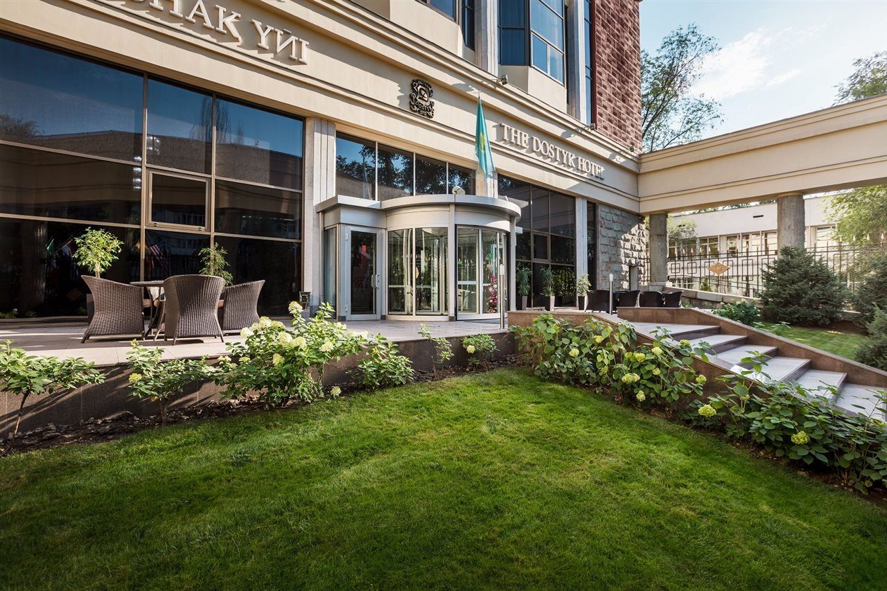 The Dostyk Hotel Almaty Bagian luar foto